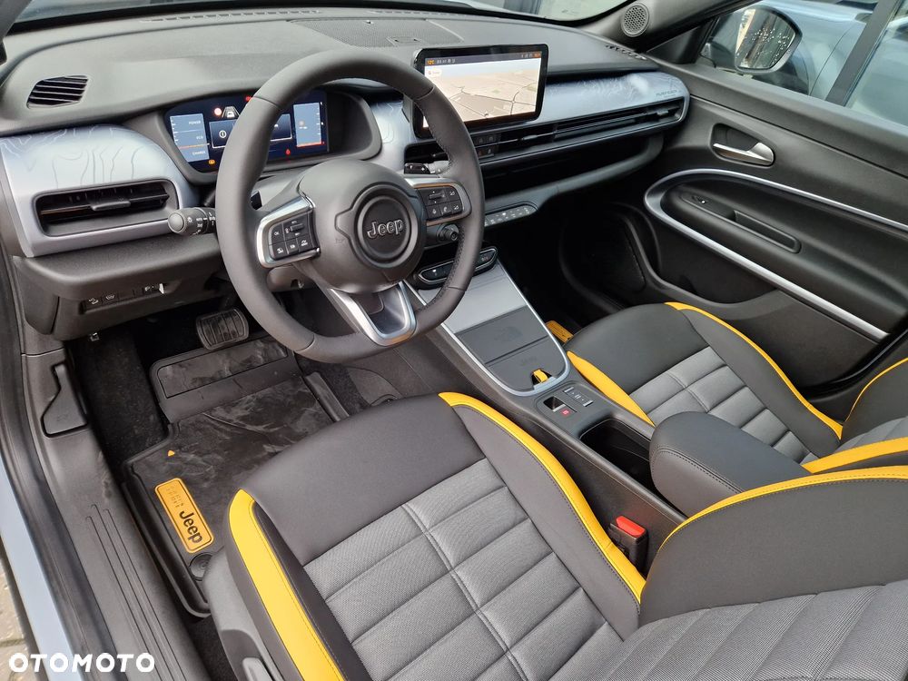 Jeep Avenger 1.2 T3 mHEV The North Face 4xe eDCT6 - 10