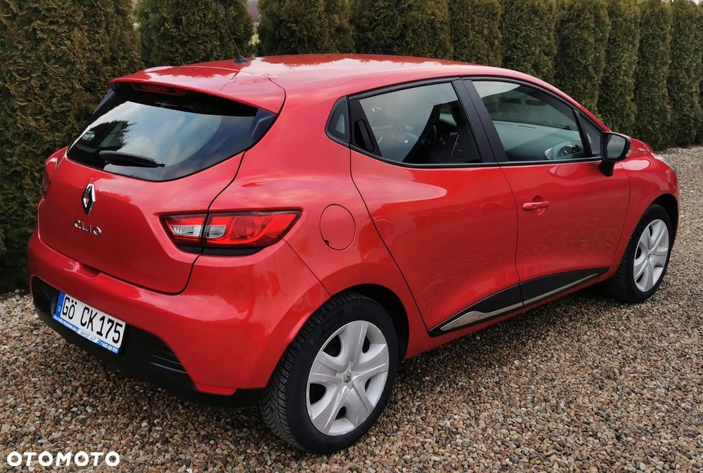 Renault Clio 1.2 16V 75 Experience - 2