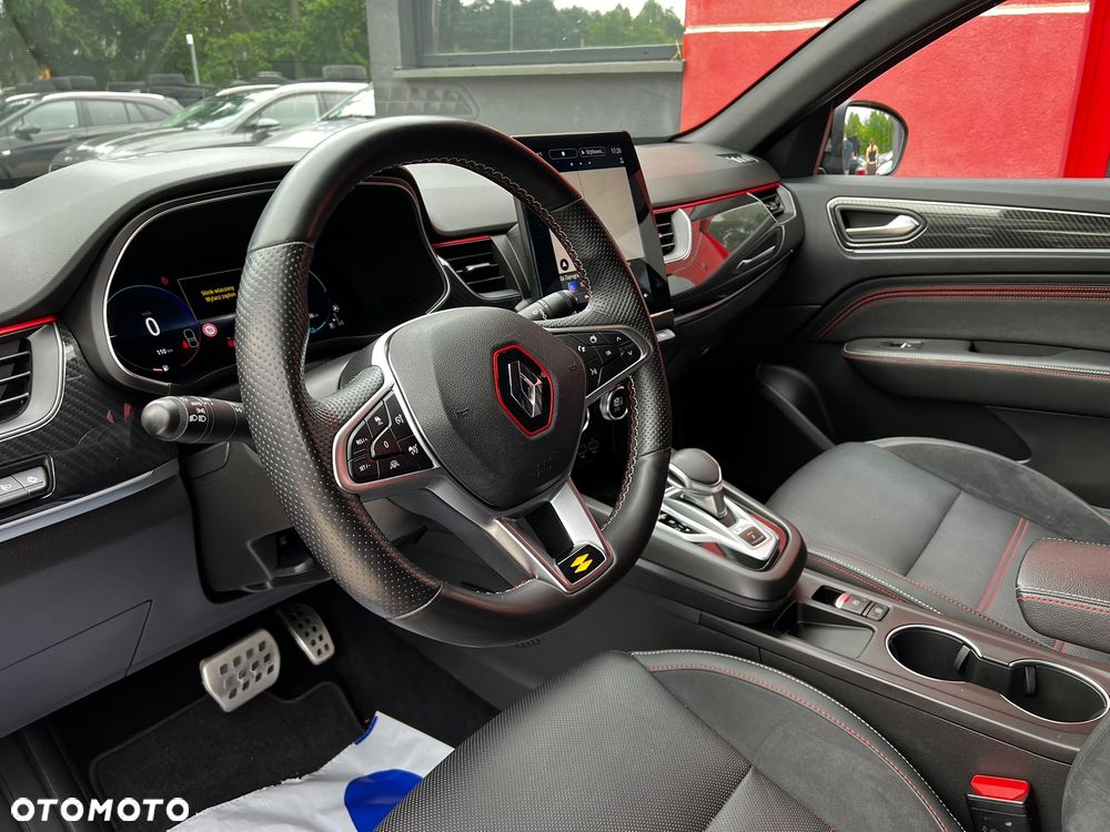 Renault Arkana E-TECH 145 R.S.LINE - 26