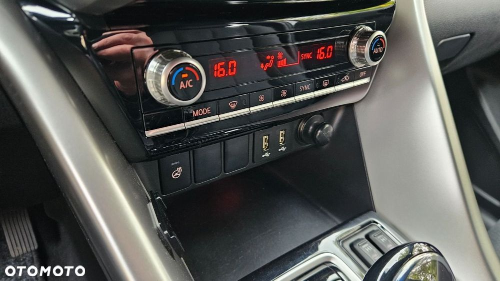 Mitsubishi Eclipse Cross - 32