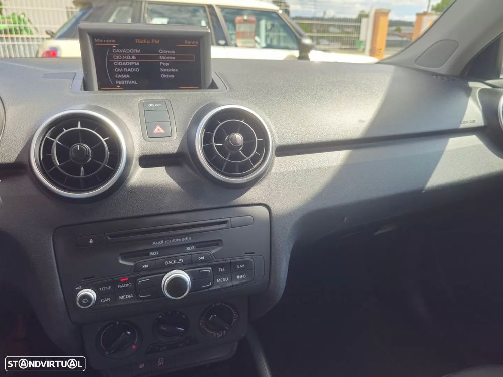 Audi A1 1.2 TFSI Attraction - 10
