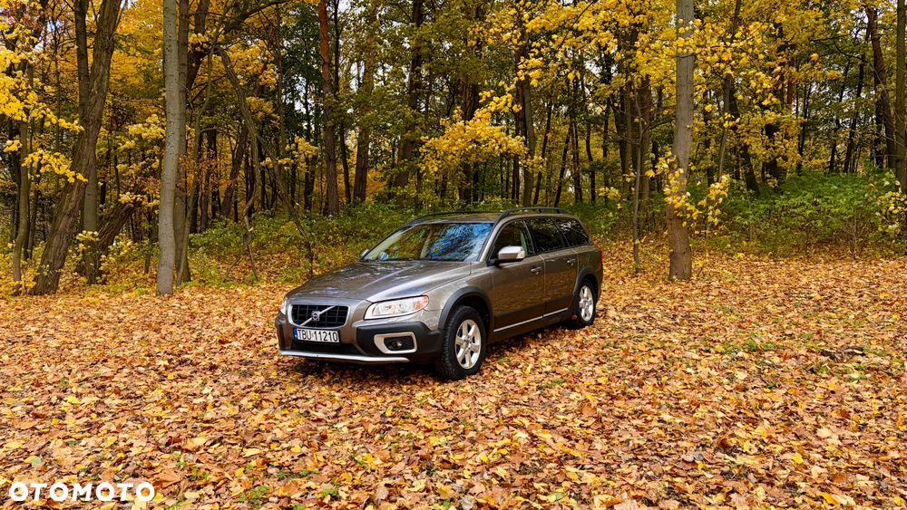 Volvo XC 70 D5 AWD Summum - 1