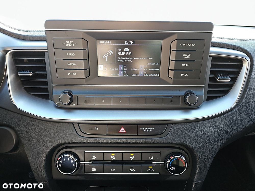 Kia Ceed - 22