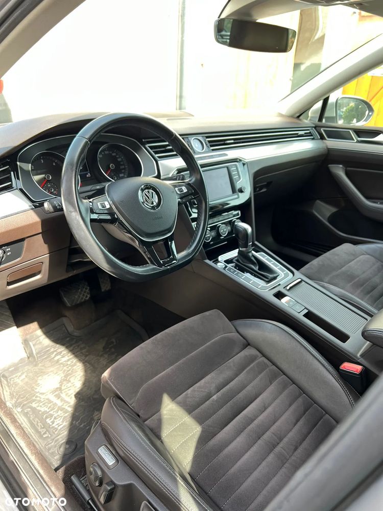 Volkswagen Passat 2.0 TDI BMT Highline DSG7 - 9