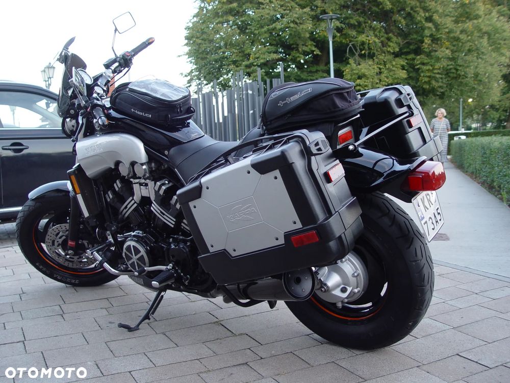 Yamaha V-MAX - 7