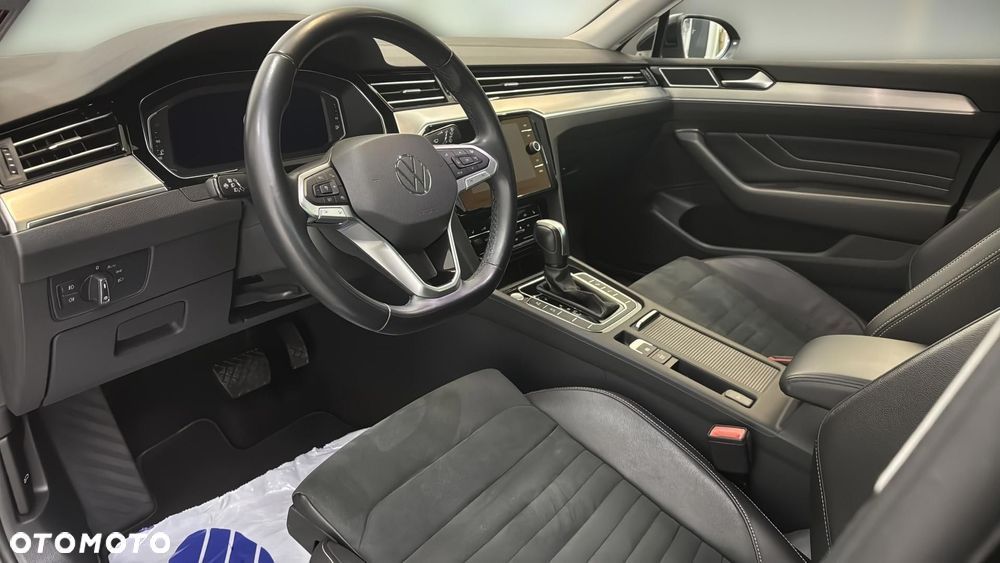 Volkswagen Passat 2.0 TDI EVO Elegance DSG - 10