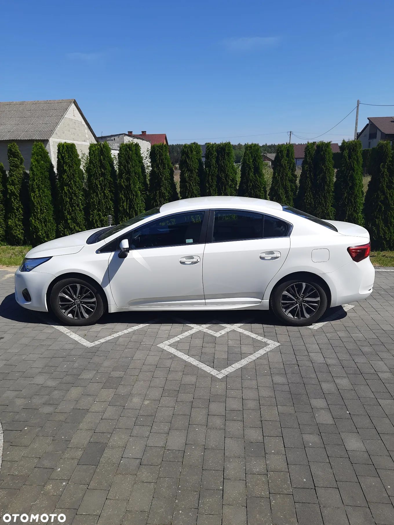 Toyota Avensis 2.0 D-4D Prestige - 1