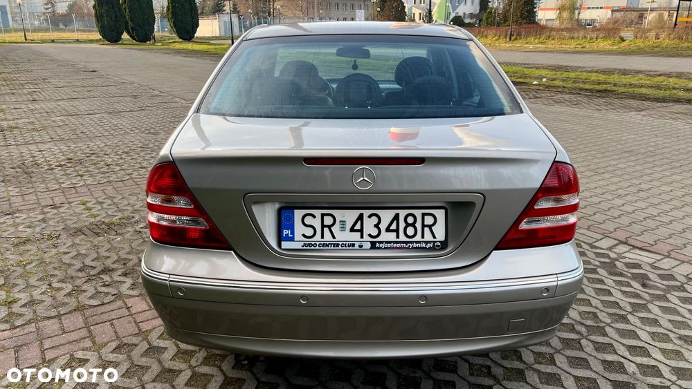 Mercedes-Benz Klasa C - 23