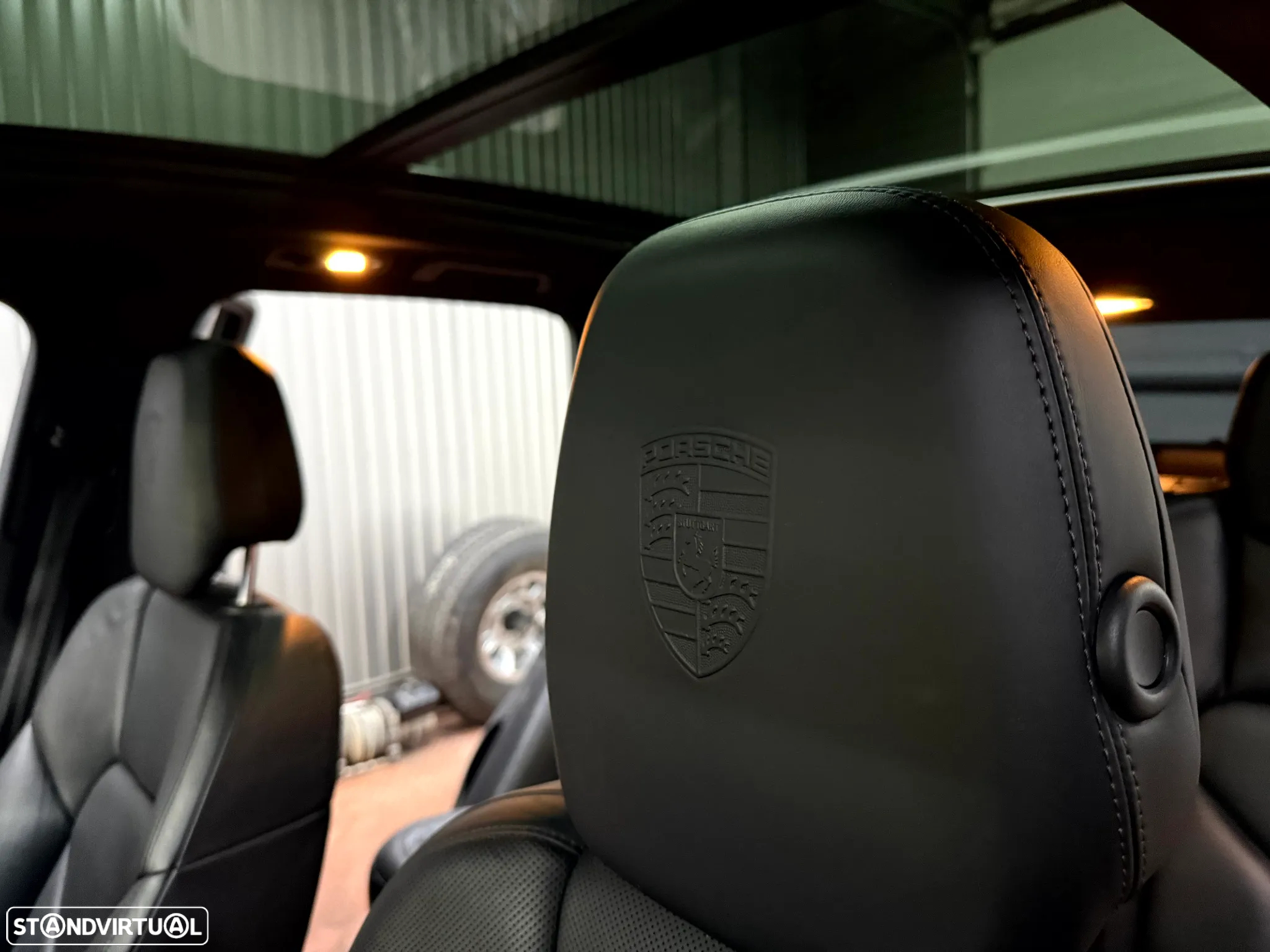 Porsche Cayenne - 24