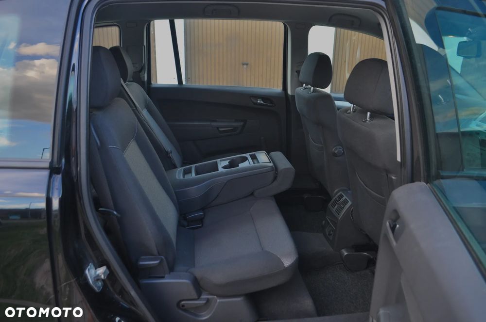 Opel Zafira 1.8 Easytronic Family Plus - 27