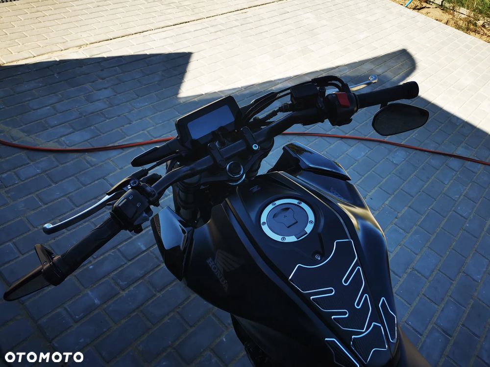 Honda CB - 27