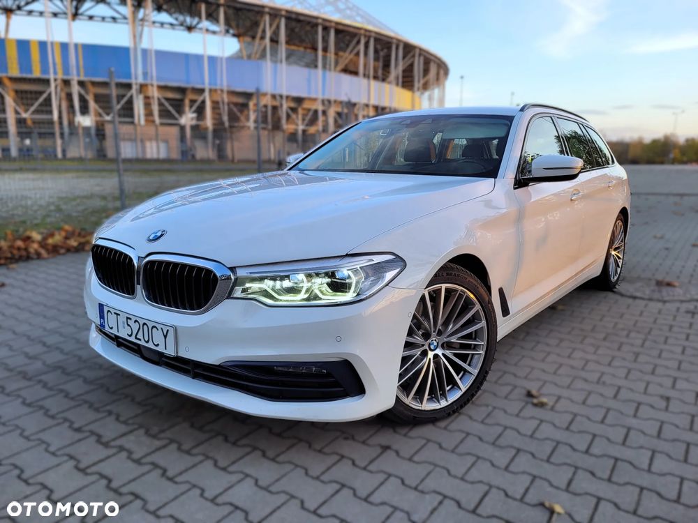 BMW Seria 5 520d Sport Line - 10
