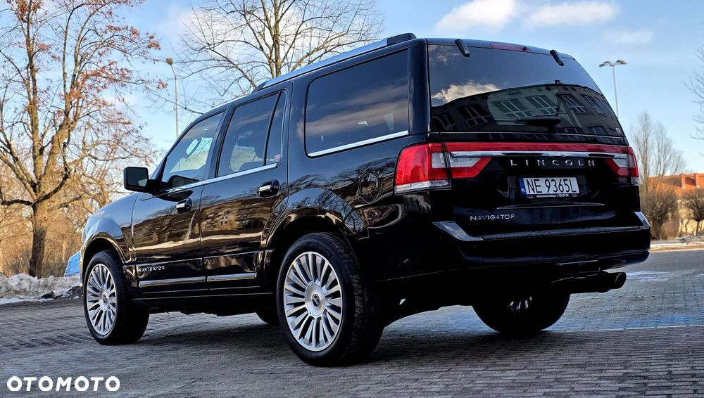 Lincoln Navigator - 9