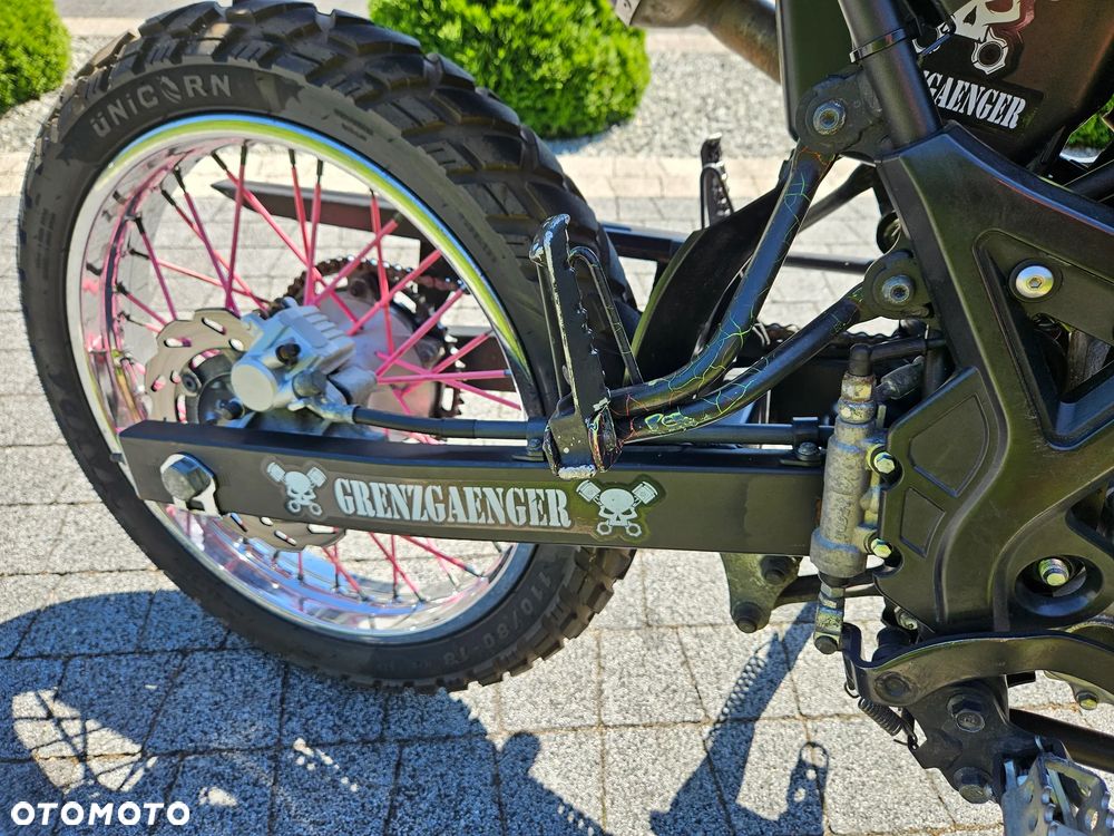 Yamaha WR - 9