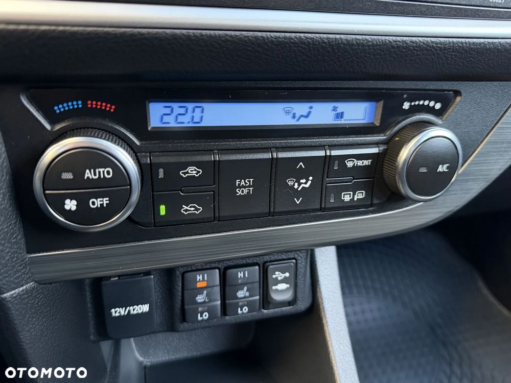 Toyota Auris - 12