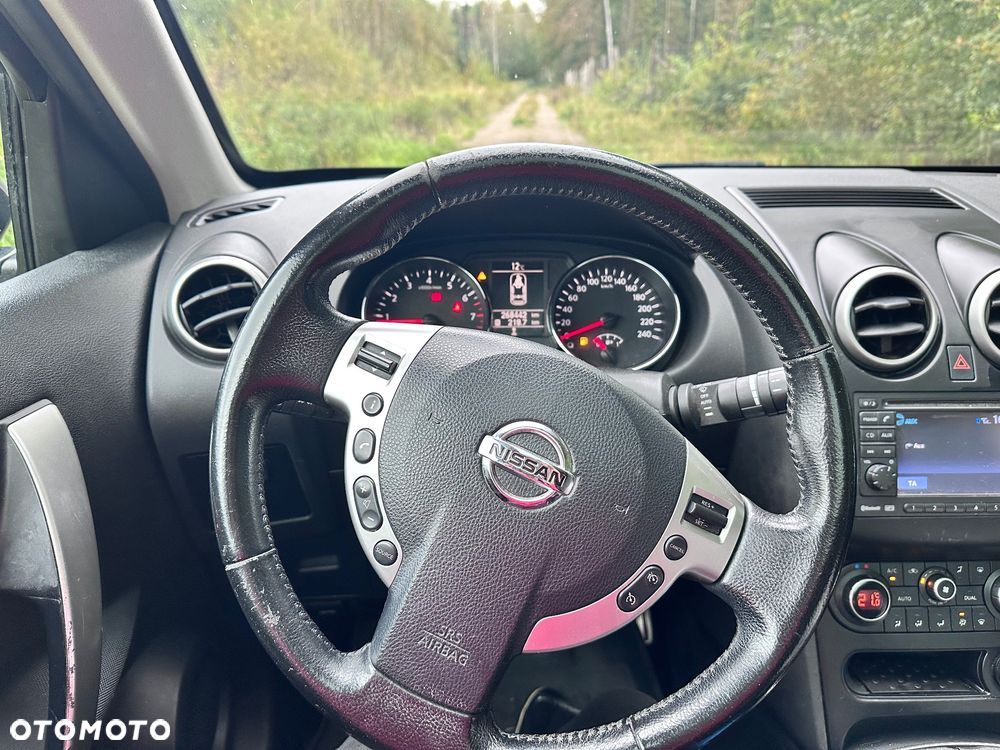 Nissan Qashqai - 14