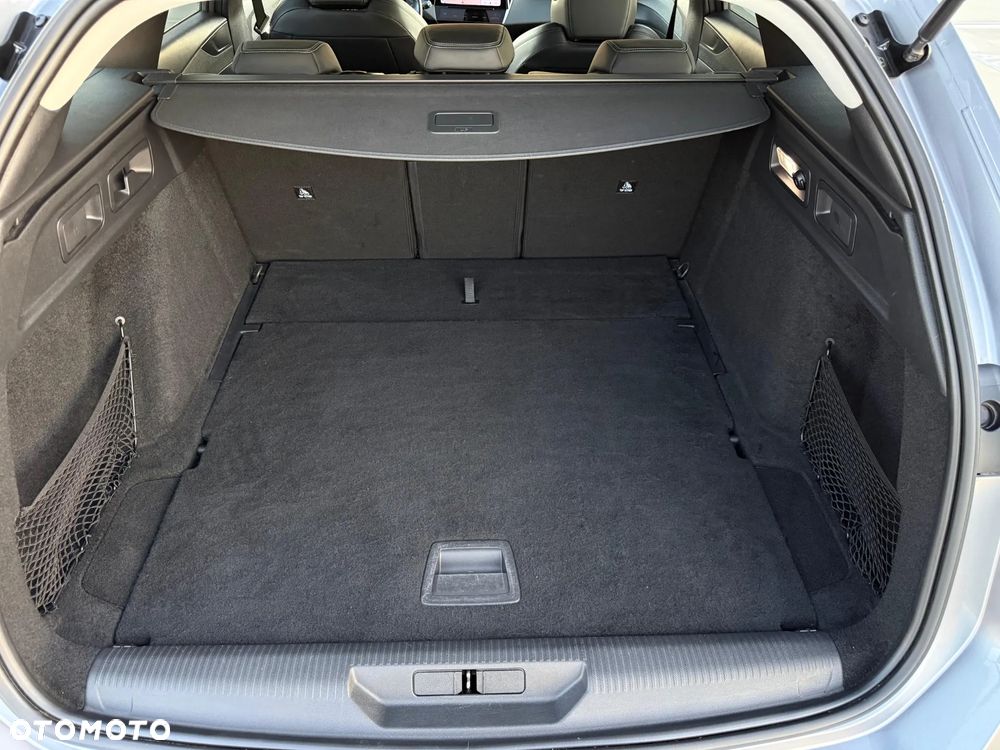 Peugeot 308 1.5 BlueHDi Allure S&S EAT8 - 36