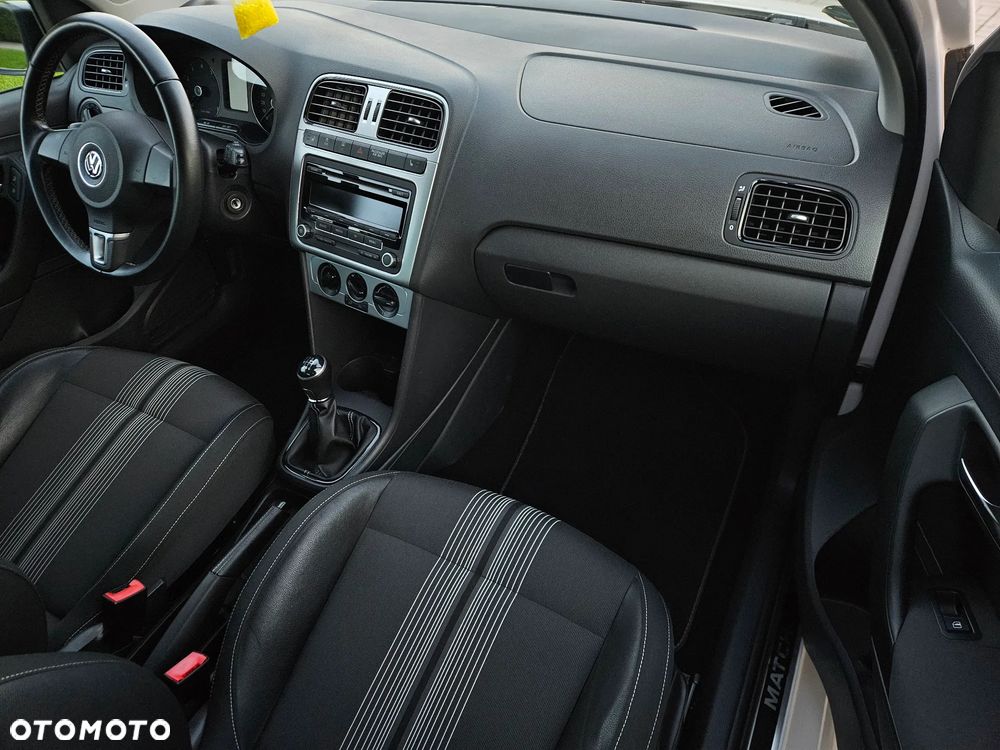 Volkswagen Polo 1.2 TSI MATCH - 17