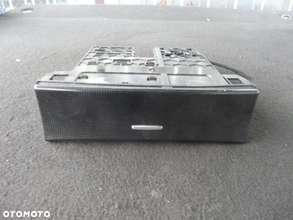 Popielniczka zapalniczka Mercedes ML 164 W164 - 2