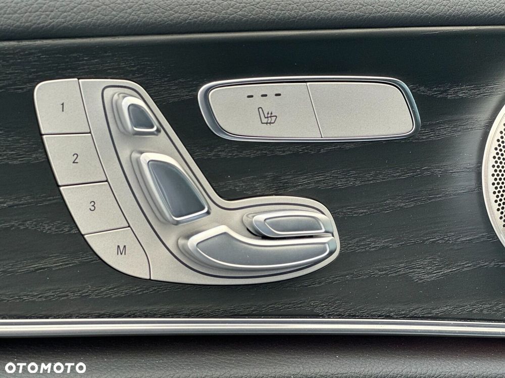 Mercedes-Benz Klasa E - 36