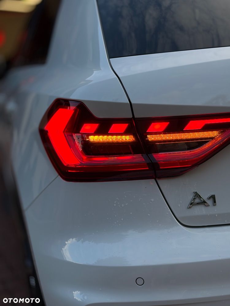 Audi A1 Sportback 30 TFSI S-Line S-tronic - 3