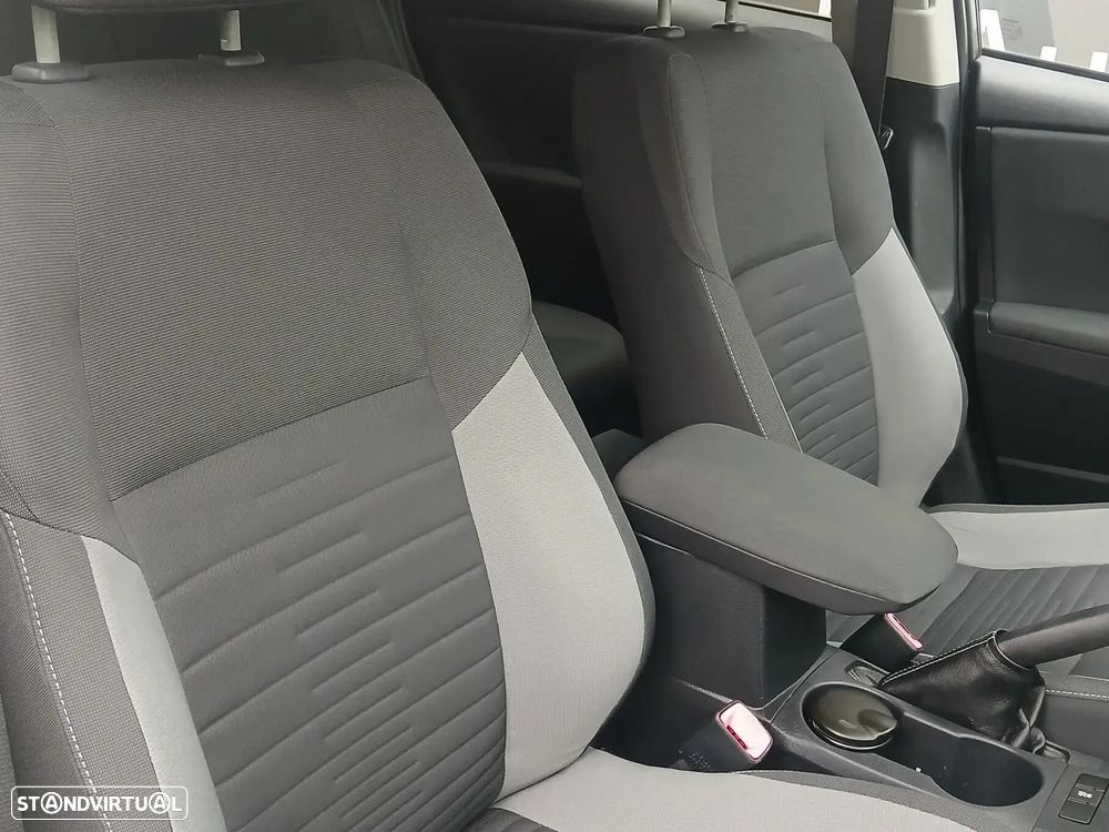 Toyota Auris Touring Sports 1.4 D-4D Exclusive+Navi - 14