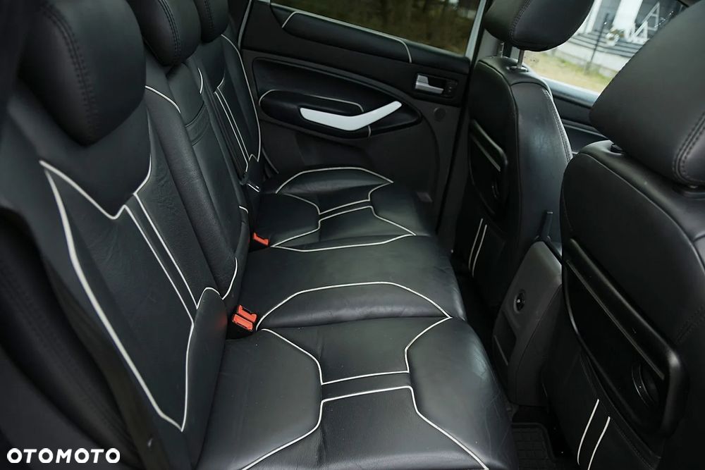 Ford Kuga 2.0 TDCi 4x4 Titanium - 22