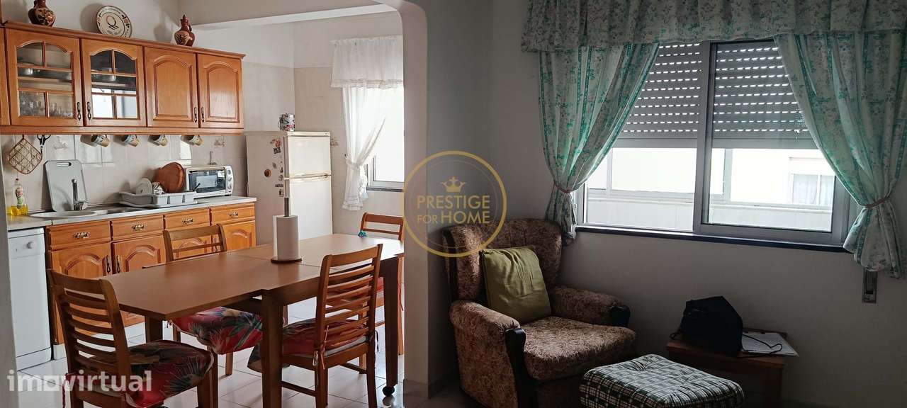 Apartamento T4 com garagem no centro de Loulé - Grande imagem: 3/37