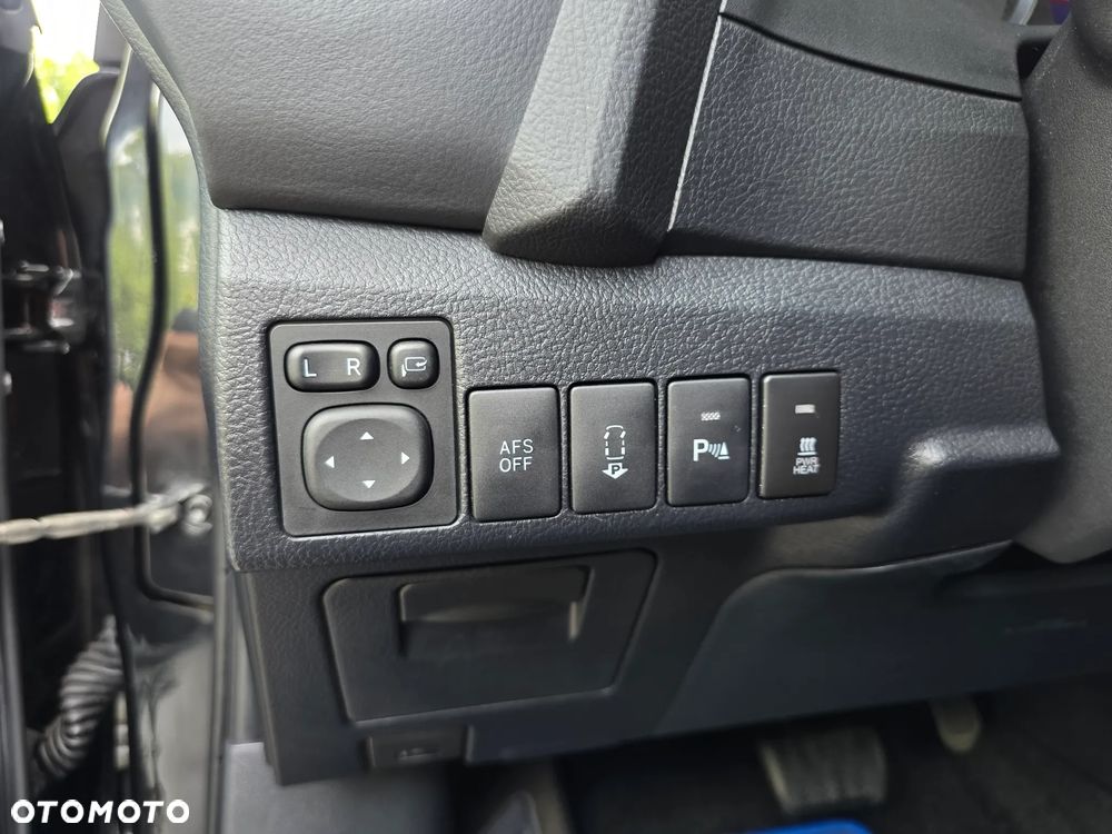 Toyota Auris - 16