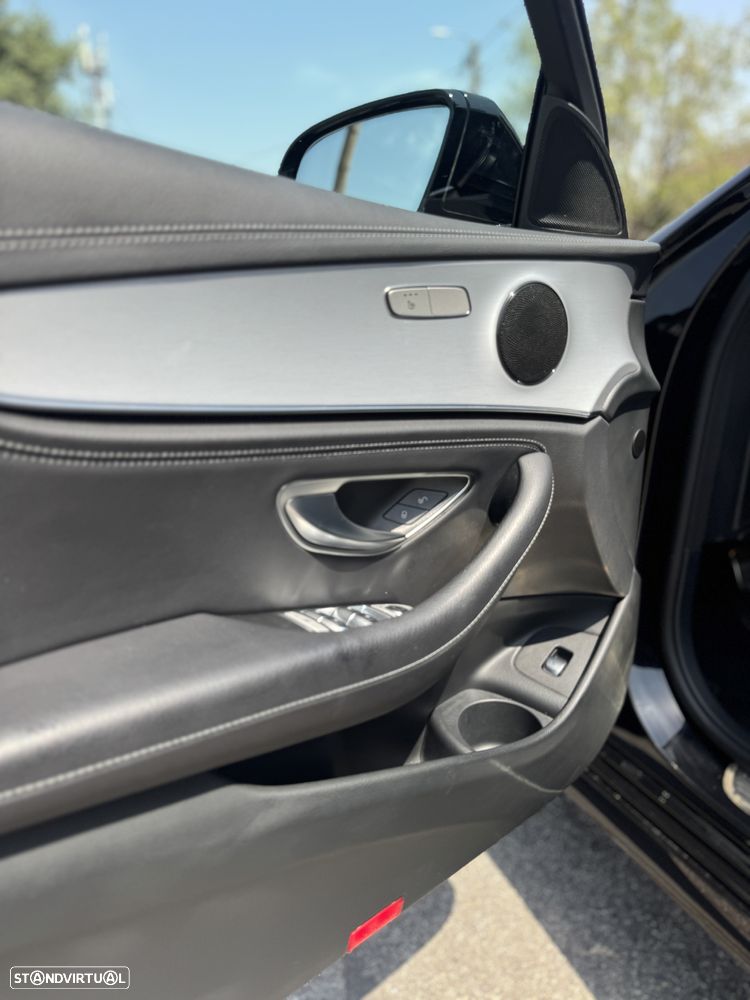 Mercedes-Benz E 300 de 4Matic T 9G-TRONIC AMG Line - 16