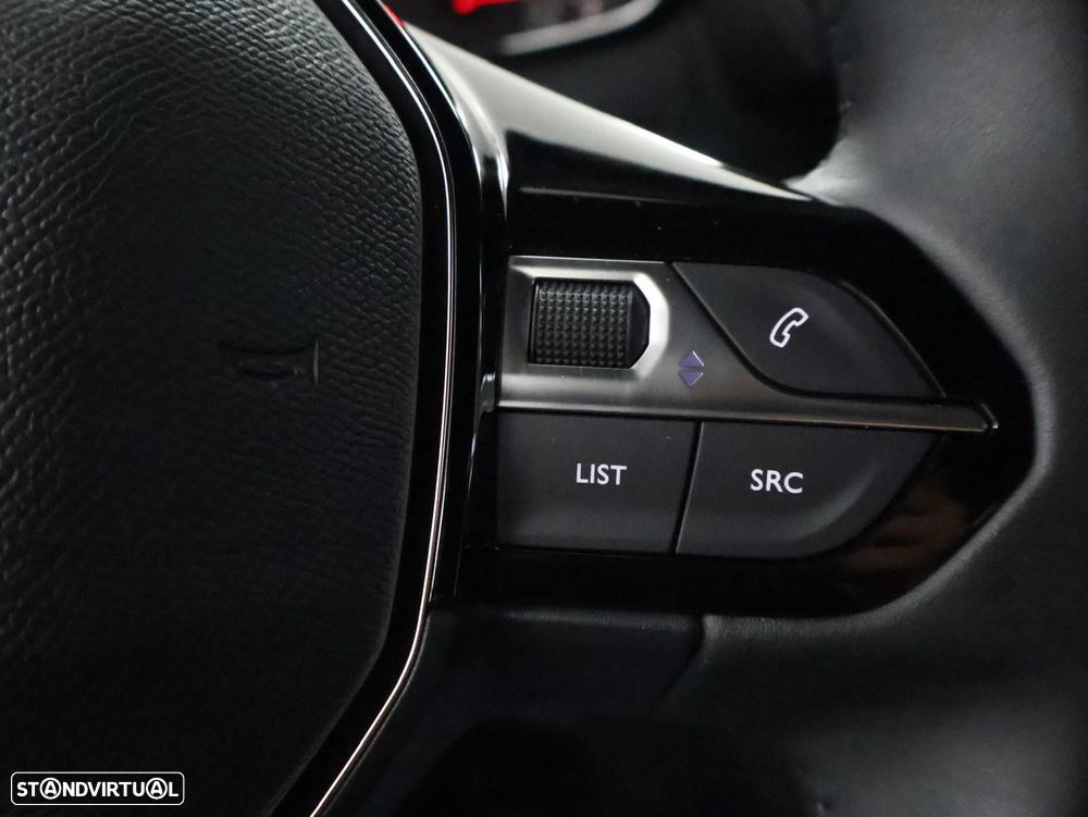 Peugeot 2008 1.2 PureTech Style - 18