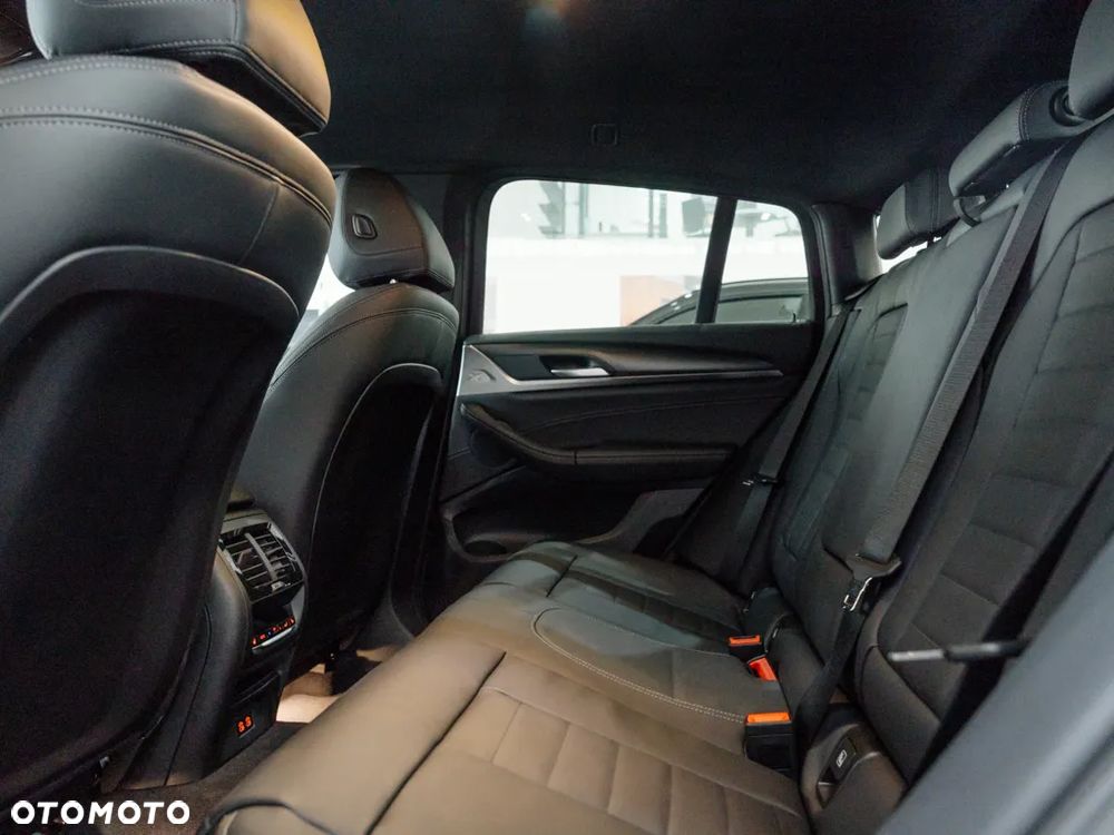 BMW X4 xDrive20d - 12