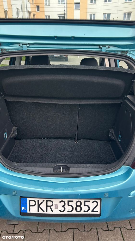 Opel Corsa 1.4 16V Color Edition - 10