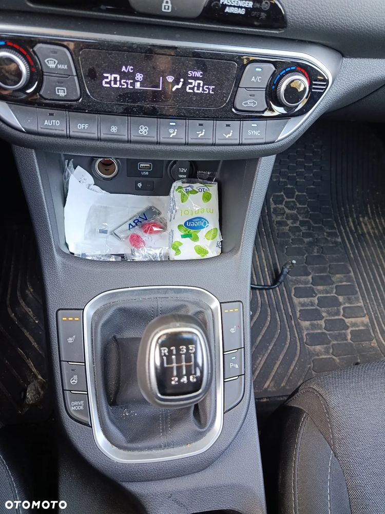 Hyundai i30 1.5 T-GDI 48V Smart - 9