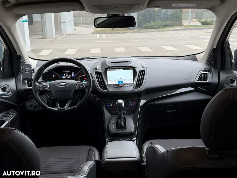 Ford Kuga 2.0 TDCi Powershift 4WD Titanium - 12