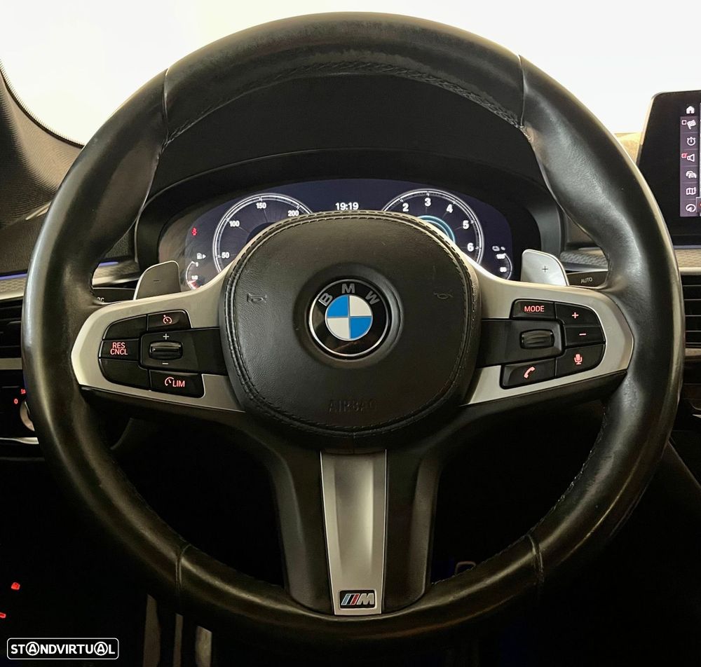 BMW 530 e iPerformance Pack M - 18