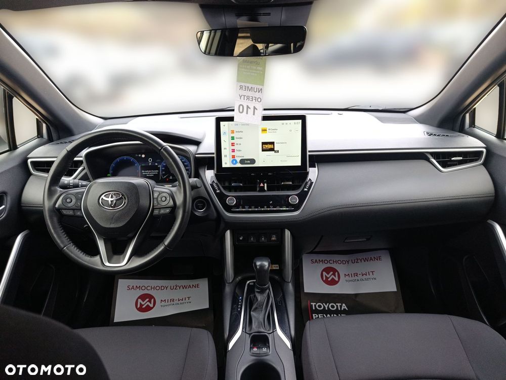 Toyota Corolla Cross - 13