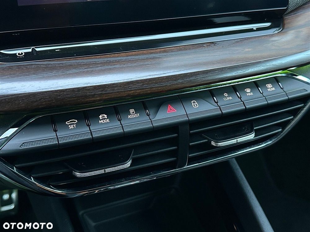 Skoda Octavia 2.0 TDI 4x4 Scout DSG - 21