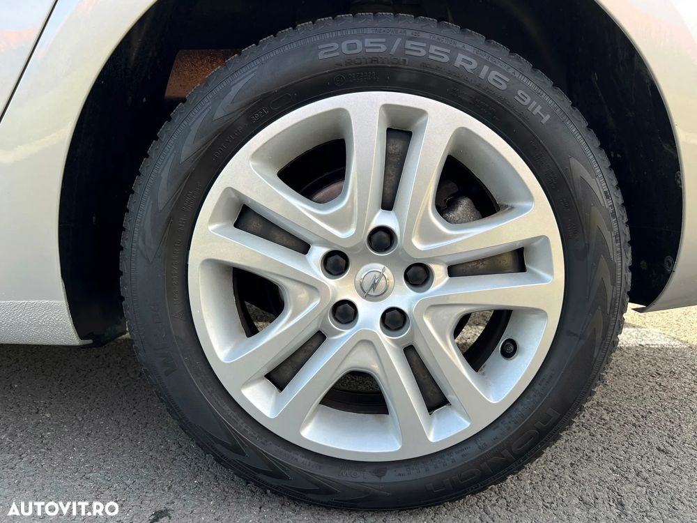 Opel Astra Sport Tourer 1.2L Turbo Start/Stop Business Edition - 30