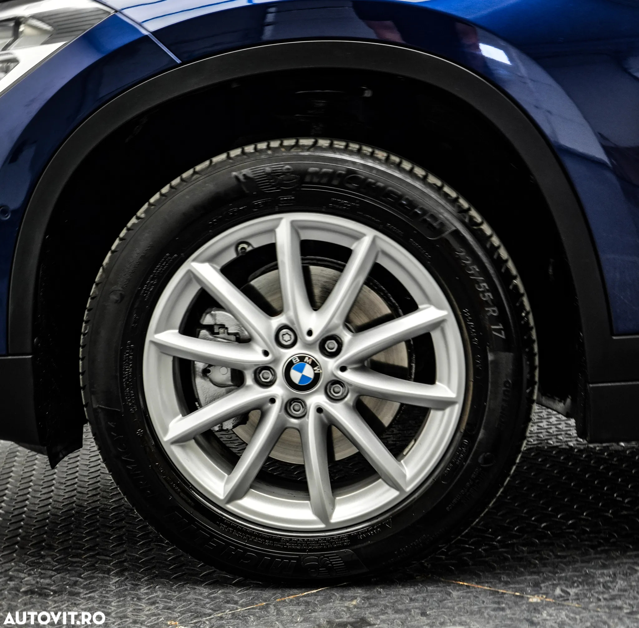 BMW X1 sDrive18d Sport Line - 24