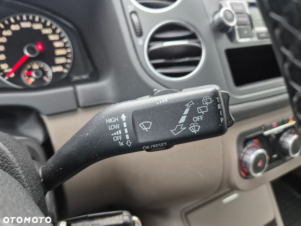 Volkswagen Golf Plus 2.0 TDI DPF DSG Team - 22