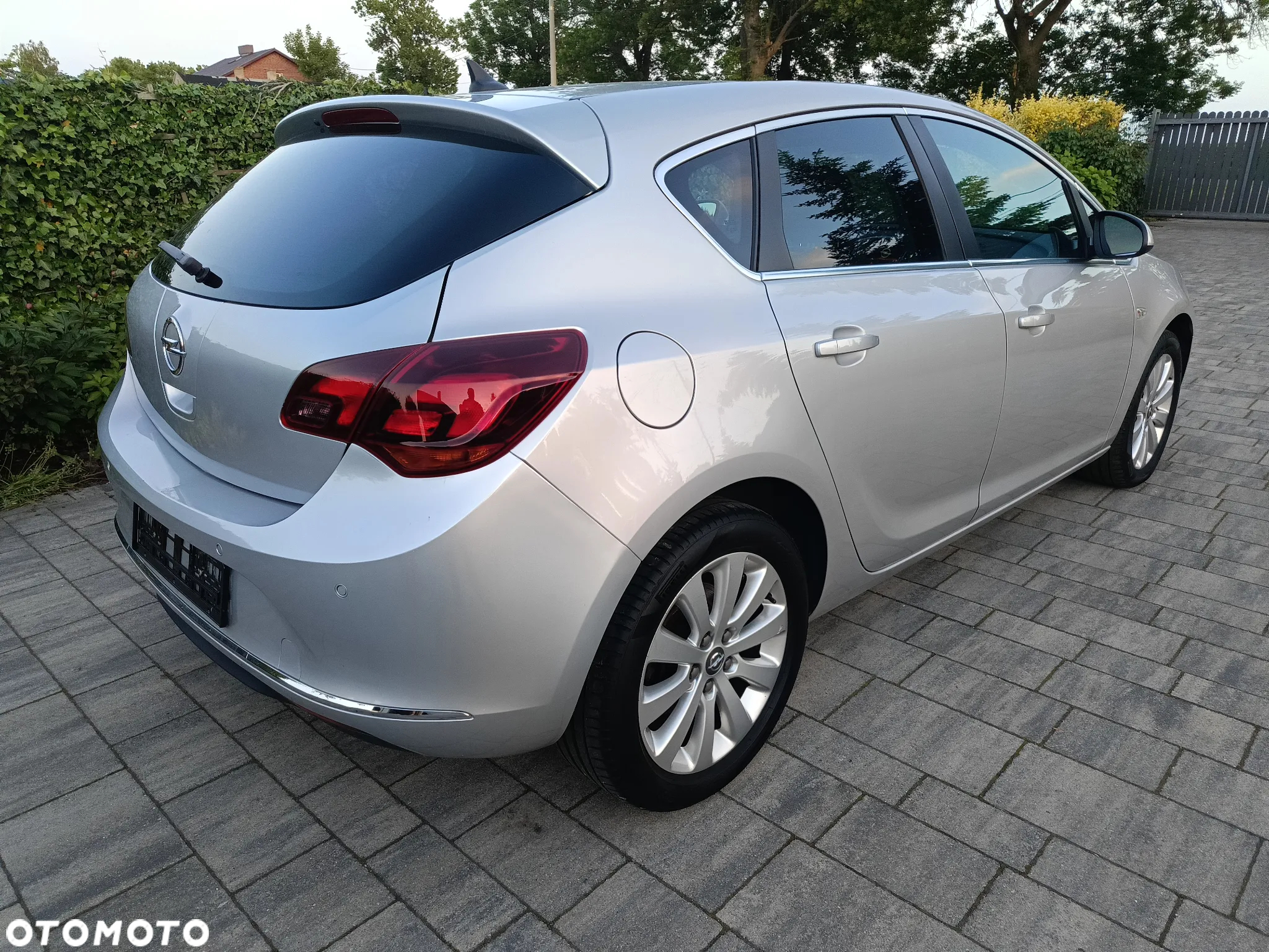 Opel Astra 1.7 CDTI DPF Exklusiv - 3