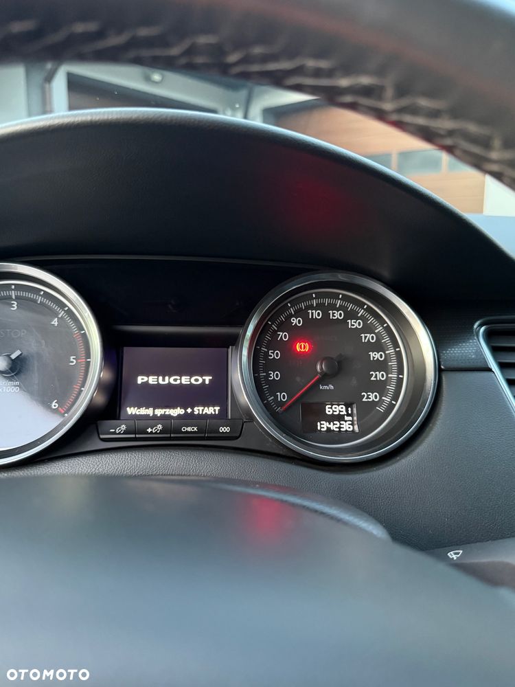 Peugeot 508 2.0 HDi Allure - 16
