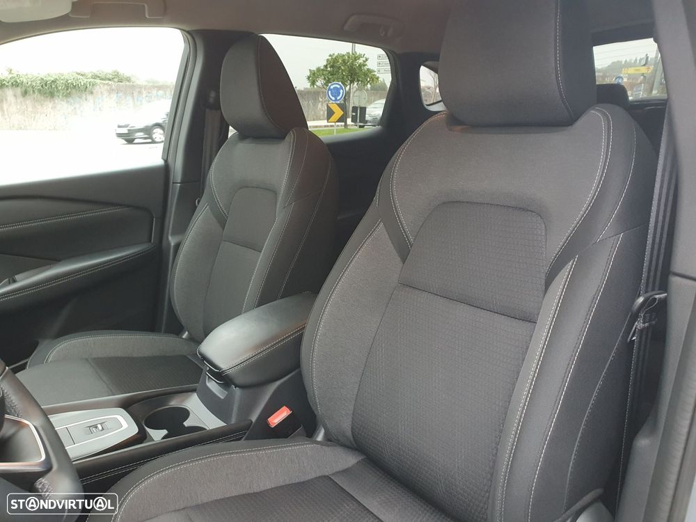 Nissan Qashqai 1.3 DIG-T N-Connecta Xtronic - 18