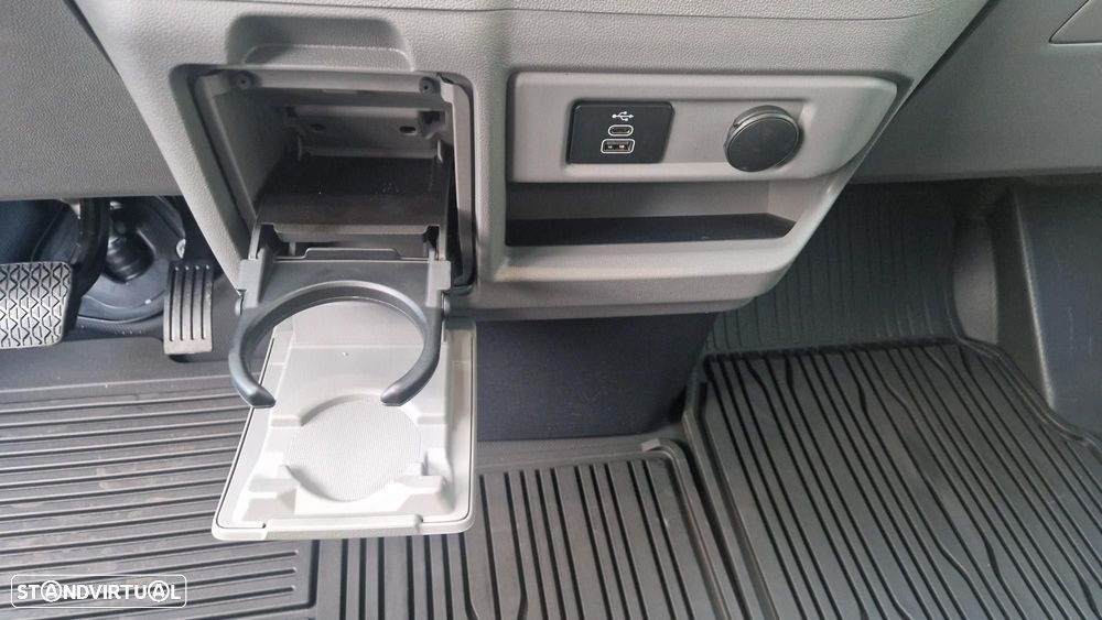 Ford Transit Custom KOMBI BEV 83kWh 136cv TREND - 14