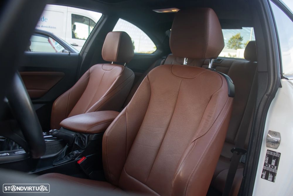 BMW 220 d Coupe Pack M - 10