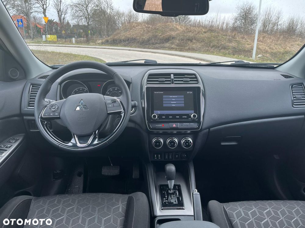 Mitsubishi Outlander 2.0 2WD CVT Active - 2