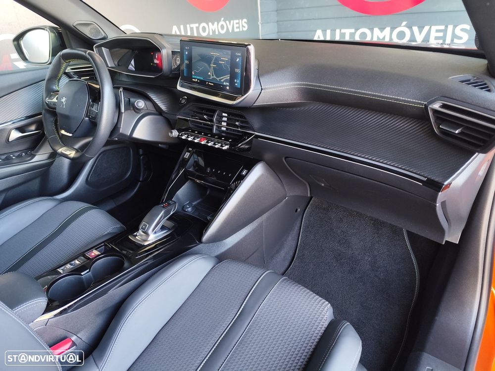 Peugeot 2008 1.5 BlueHDi GT Line EAT8 - 33