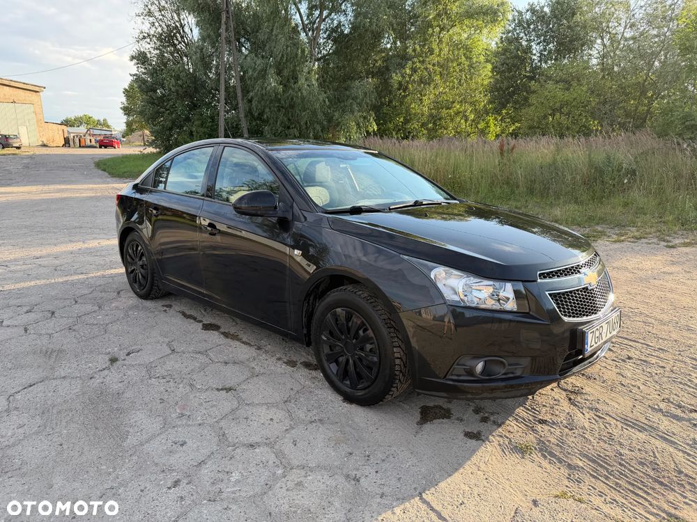 Chevrolet Cruze 1.6 LS - 2