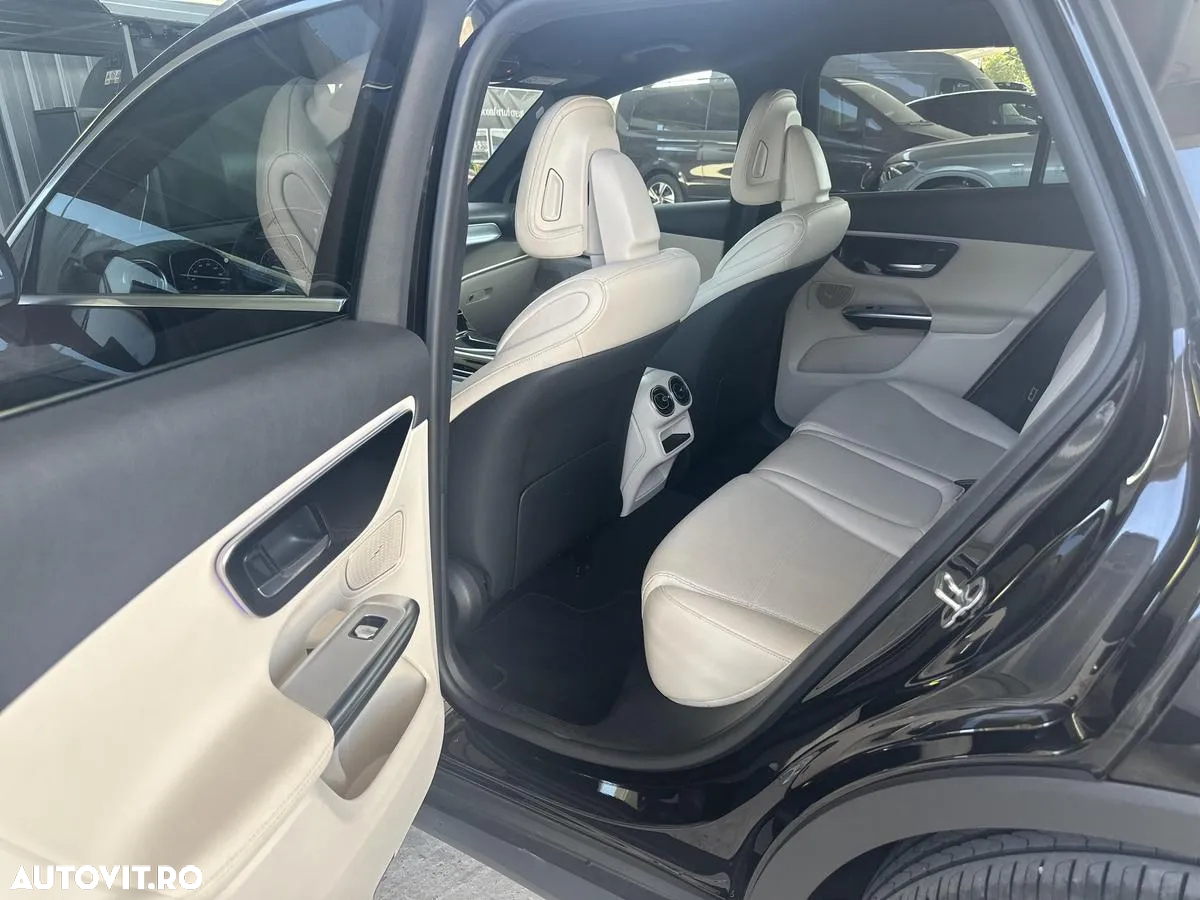 Mercedes-Benz GLC 220 d 4MATIC MHEV - 12